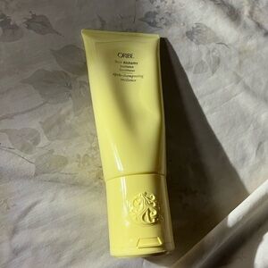 Oribe Hair Alchemy conditioner